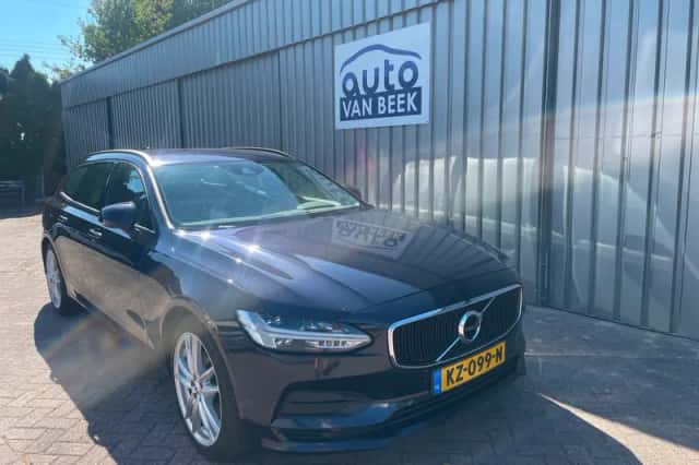 Volvo V90 (2017) thumbnail 2