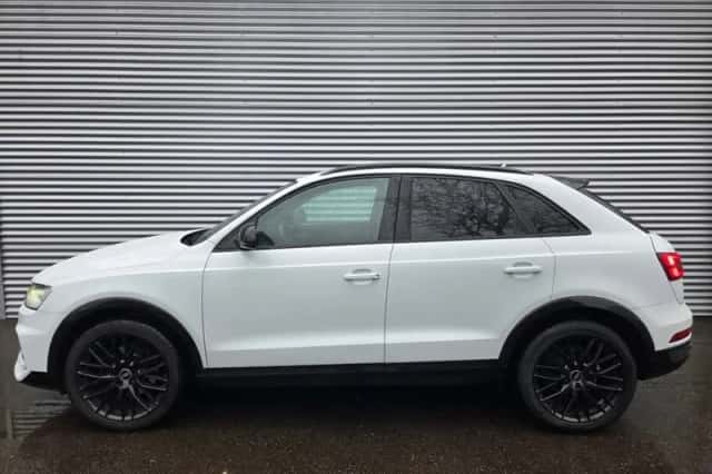 Audi Q3 (2017) thumbnail 3