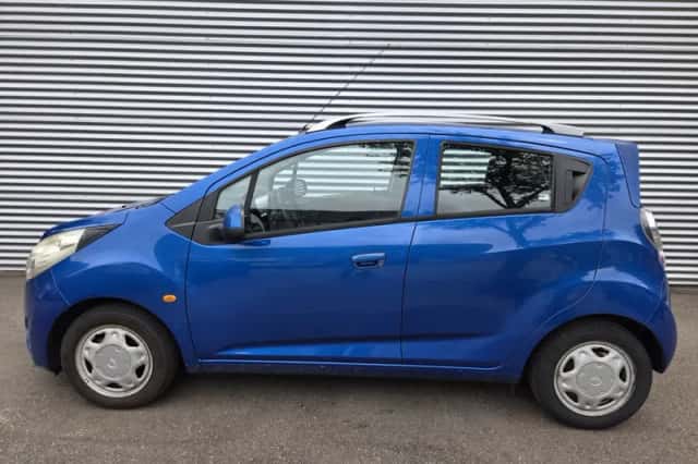 Chevrolet Spark (2011) thumbnail 4