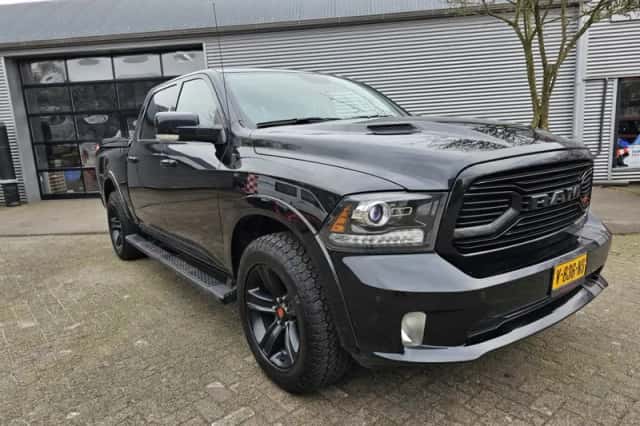 Dodge Ram (2018) thumbnail 4