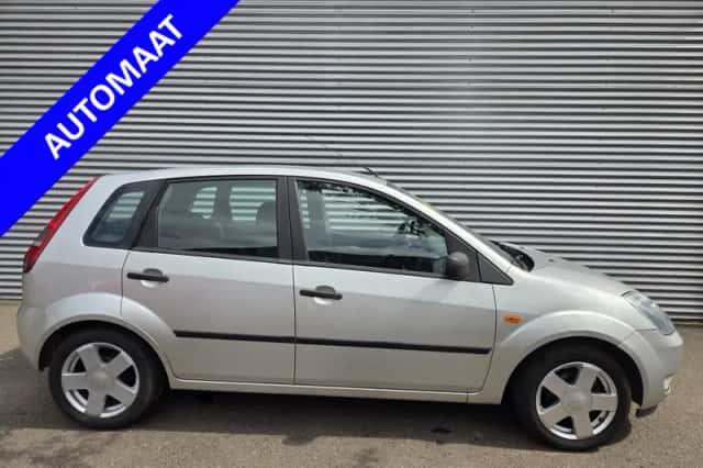 Ford Fiesta (2004) thumbnail 1