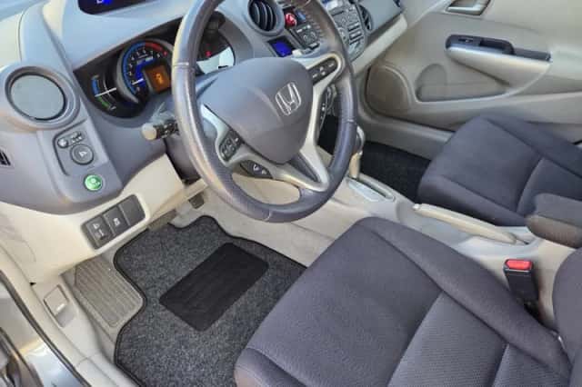 Honda Insight (2009) thumbnail 2