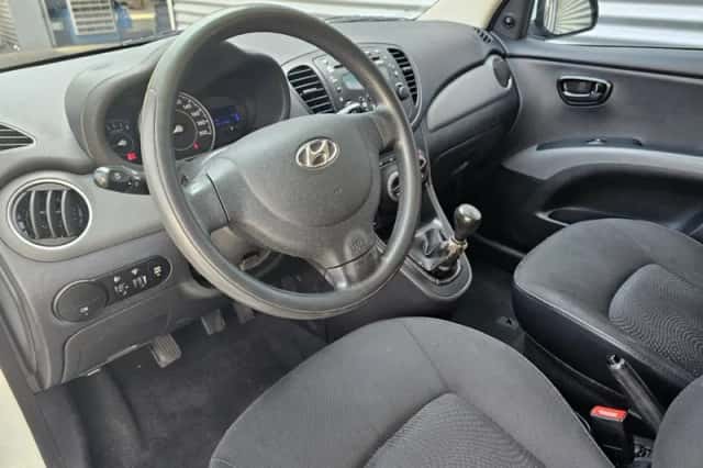 Hyundai i10 (2013) thumbnail 2