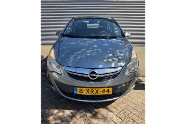 Opel Corsa (2013) thumbnail 5