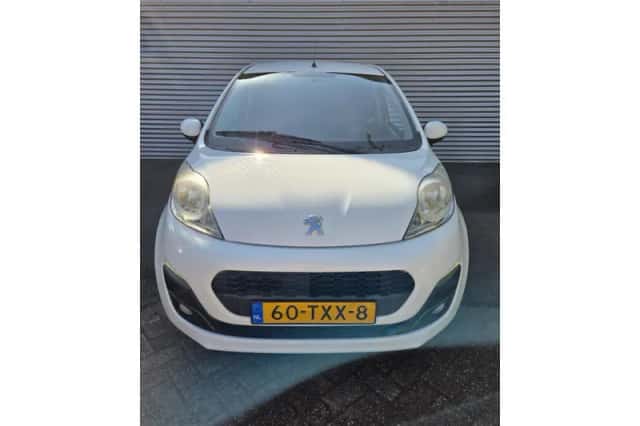 Peugeot 107 (2012) thumbnail 5