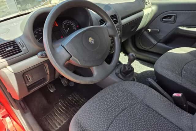 Renault Clio (2007) thumbnail 5