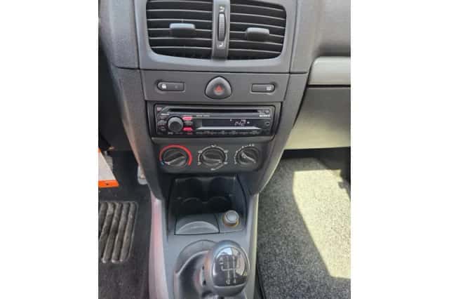 Renault Clio (2007) thumbnail 6