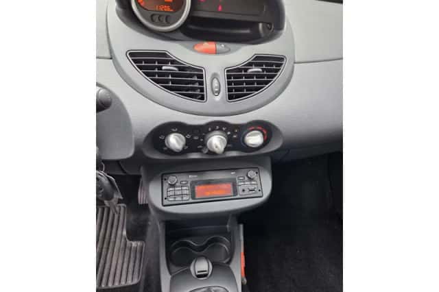 Renault Twingo (2013) thumbnail 4