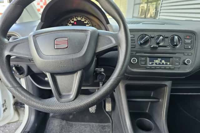 SEAT Mii (2012) thumbnail 6