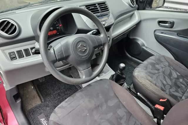 Suzuki Alto (2012) thumbnail 3
