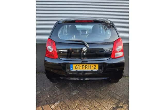 Suzuki Alto (2011) thumbnail 5