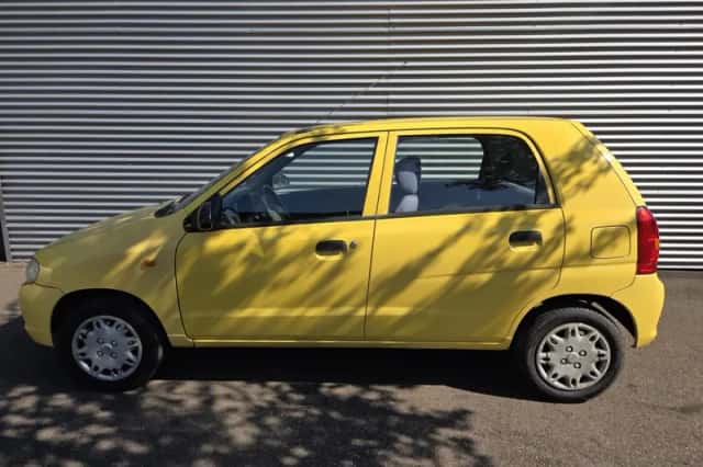 Suzuki Alto (2003) thumbnail 4