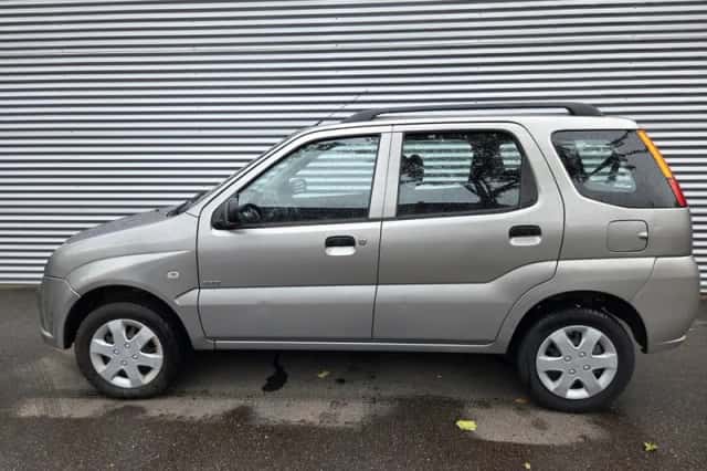 Suzuki Ignis (2005) thumbnail 4
