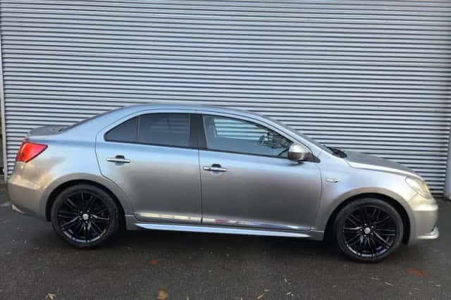 Suzuki Kizashi (2011) thumbnail 1