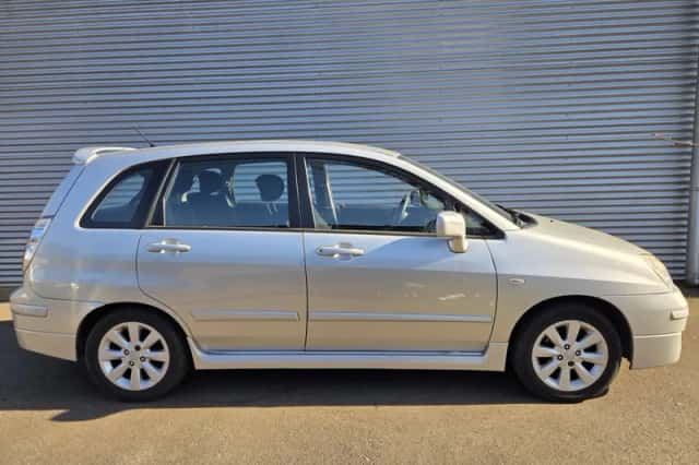 Suzuki Liana (2006) thumbnail 1
