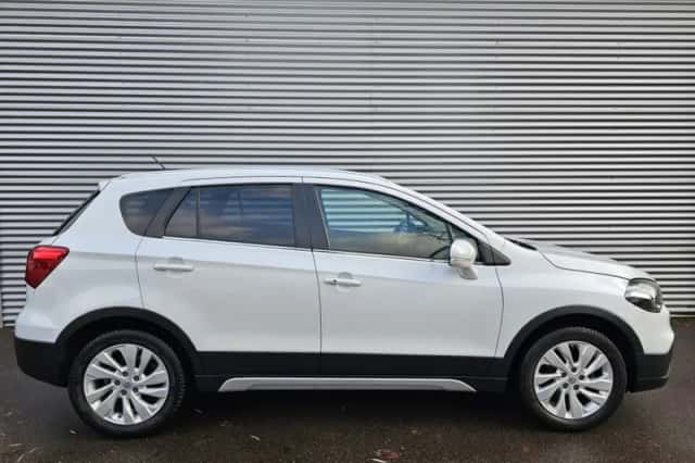 Suzuki S-Cross (2019) thumbnail 1
