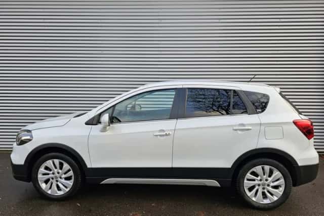 Suzuki S-Cross (2019) thumbnail 5
