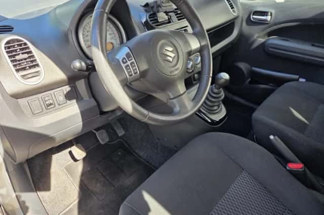 Suzuki Splash (2015) thumbnail 5