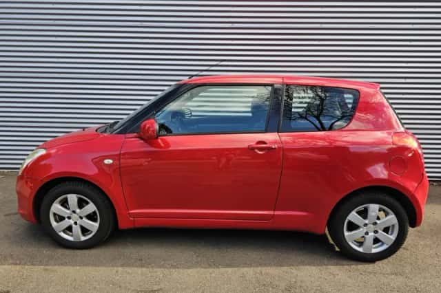 Suzuki Swift (2008) thumbnail 4