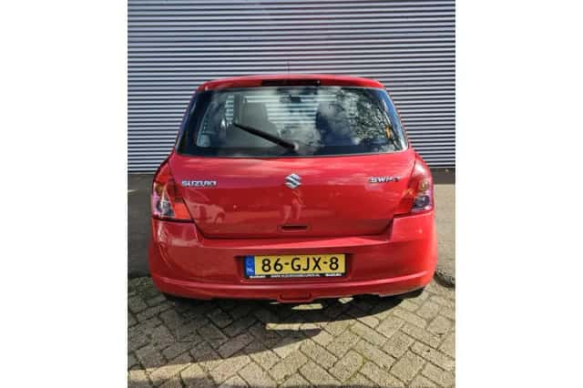 Suzuki Swift (2008) thumbnail 6