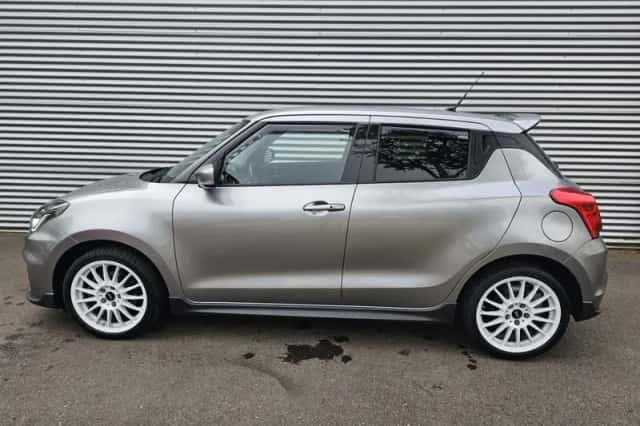 Suzuki Swift (2019) thumbnail 2