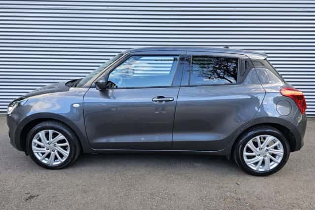 Suzuki Swift (2023) thumbnail 4
