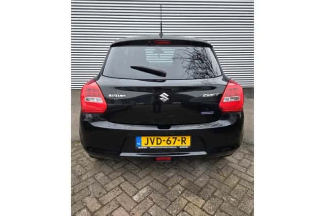 Suzuki Swift (2023) thumbnail 5