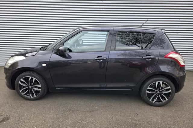 Suzuki Swift (2016) thumbnail 2