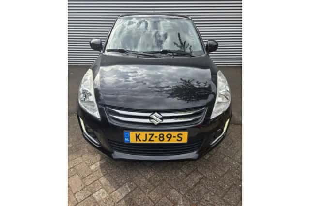 Suzuki Swift (2016) thumbnail 5