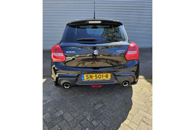 Suzuki Swift (2018) thumbnail 6