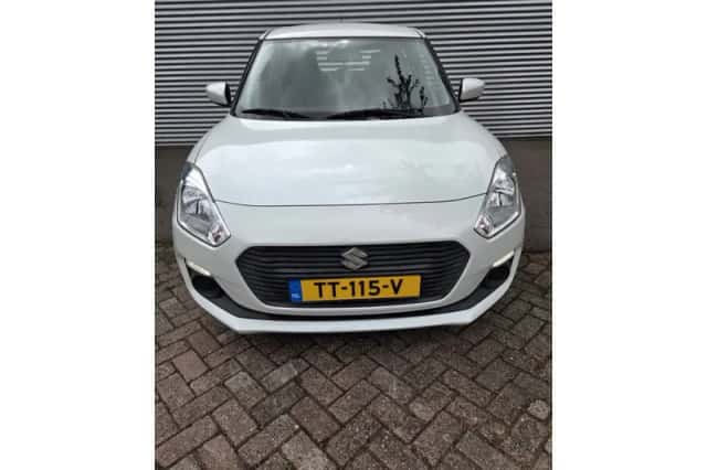 Suzuki Swift (2017) thumbnail 5
