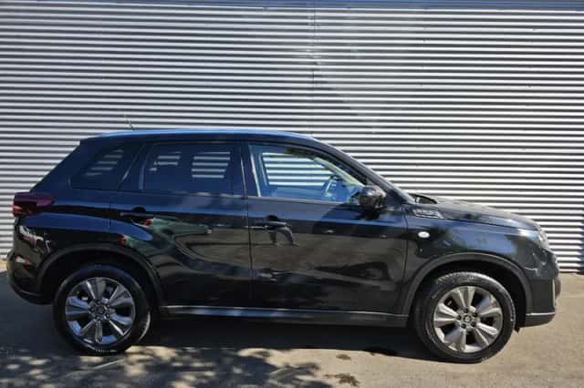 Suzuki Vitara (2021) thumbnail 1