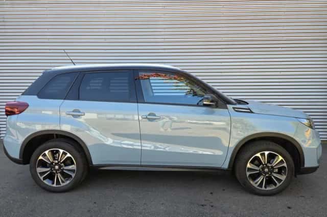 Suzuki Vitara (2022) thumbnail 1