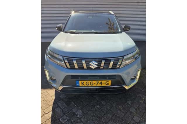 Suzuki Vitara (2022) thumbnail 5