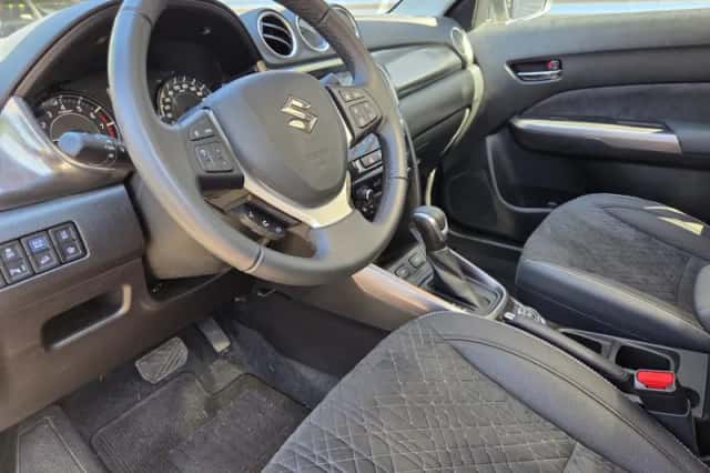 Suzuki Vitara (2024) thumbnail 3
