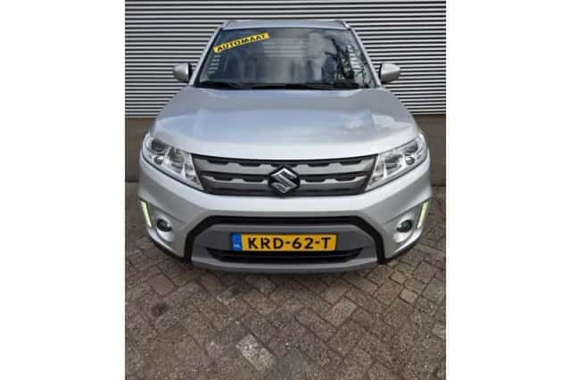 Suzuki Vitara (2017) thumbnail 5