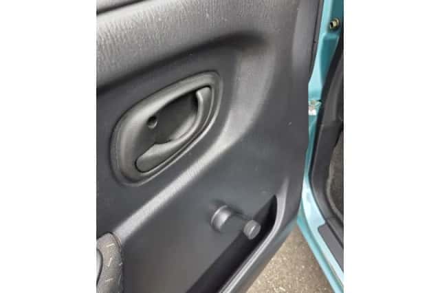 Suzuki Wagon (2006) thumbnail 6