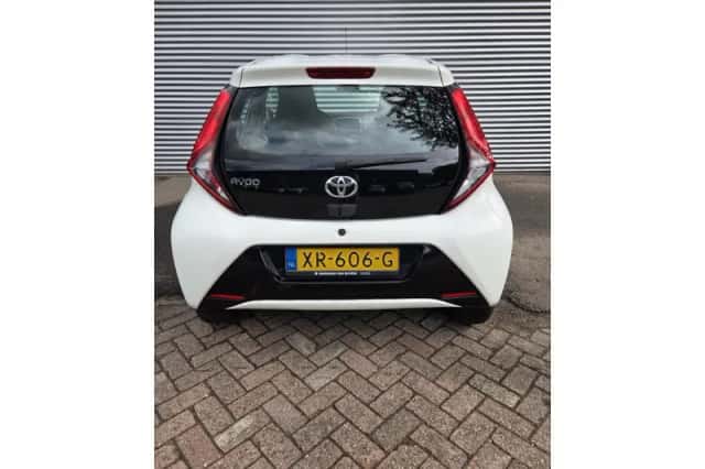 Toyota Aygo (2019) thumbnail 6