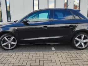 Audi A1 (2013) thumbnail 2