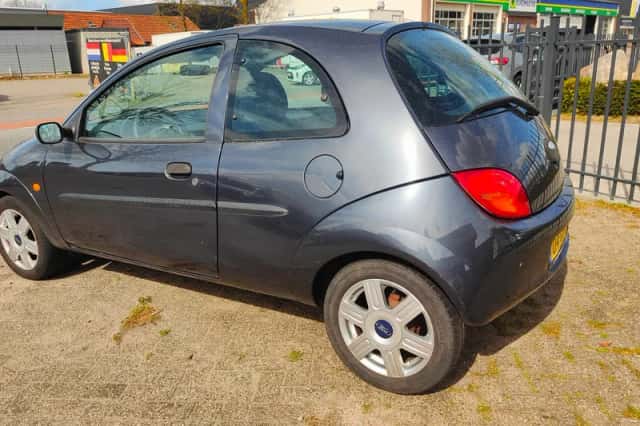 Ford Ka (2008) thumbnail 2