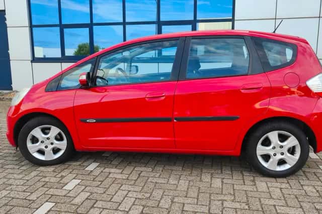Honda Jazz (2009) thumbnail 2