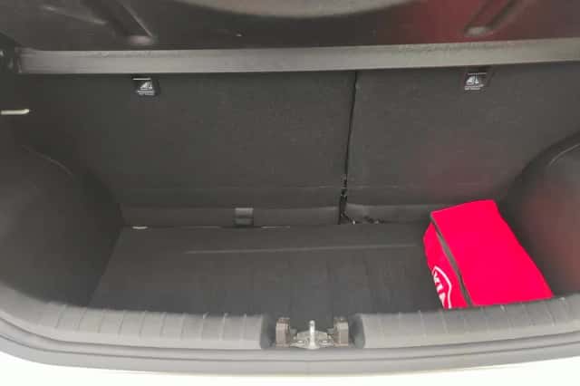 Kia Picanto (2022) thumbnail 6