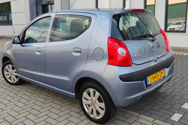 Nissan Pixo (2013) thumbnail 3