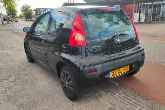 Peugeot 107 (2007) thumbnail 3