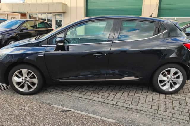 Renault Clio (2016) thumbnail 1