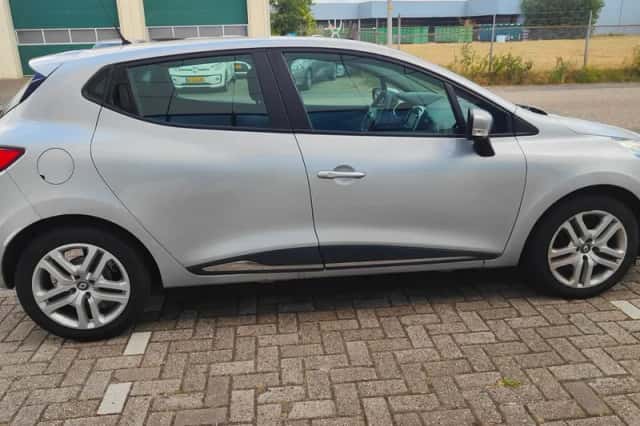 Renault Clio (2017) thumbnail 4