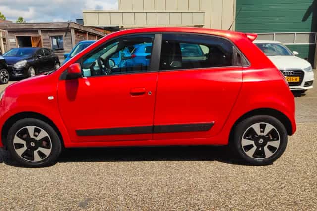 Renault Twingo (2017) thumbnail 2