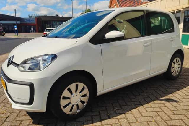 Volkswagen Up! (2020) thumbnail 1