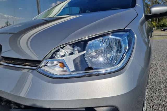 Volkswagen Up! (2023) thumbnail 3