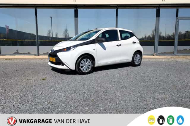 Toyota Aygo (2018) thumbnail 1